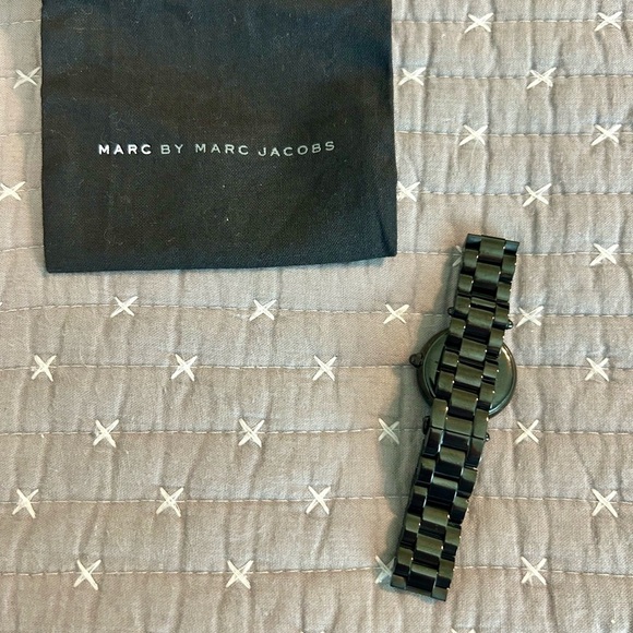 Marc by Marc Jacobs Slim Women’s  Black Watch with Silver Dial - Picture 3 of 6